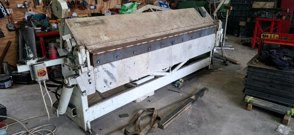 Box pan metal folder - Image 1