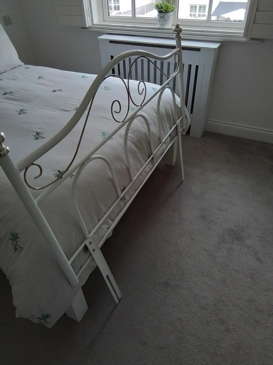 Double headboard