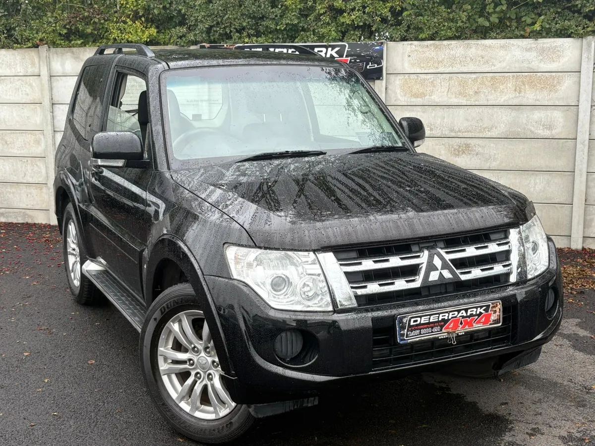 2014 Mitsubishi Pajero Shogun 3.2 DID Commercial - Image 1