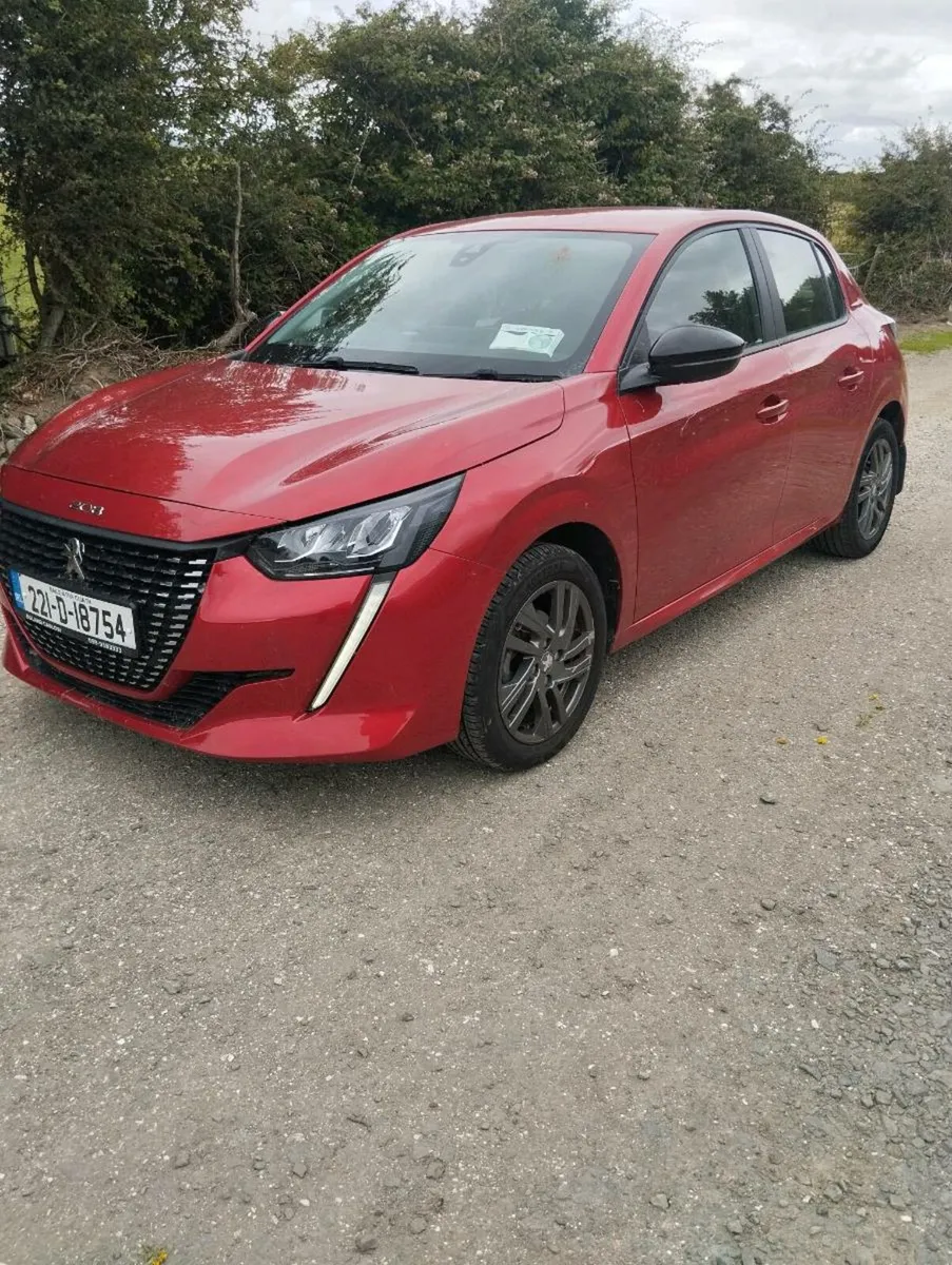 Peugeot 208 active - Image 1