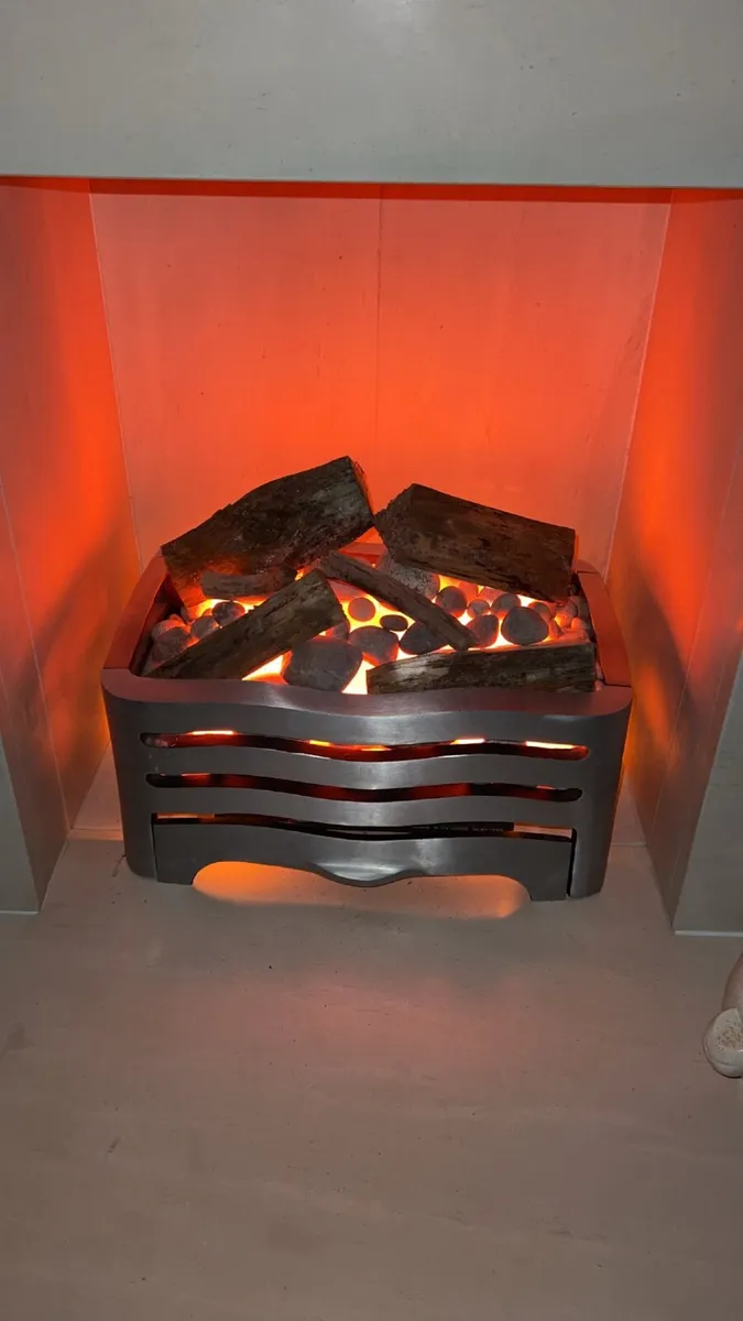 Electric fire - Image 1