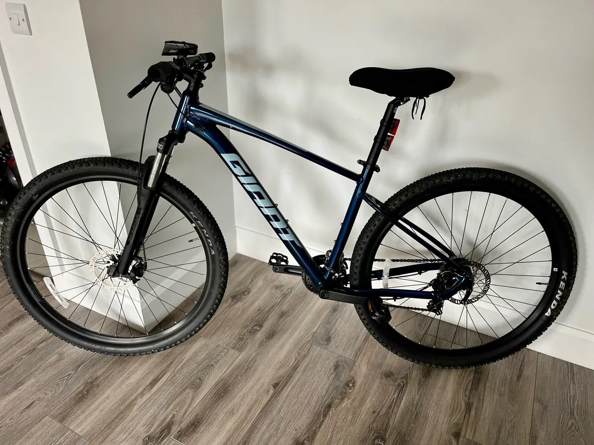 Giant Talon and Scott Aspect mountain bikes - Image 1