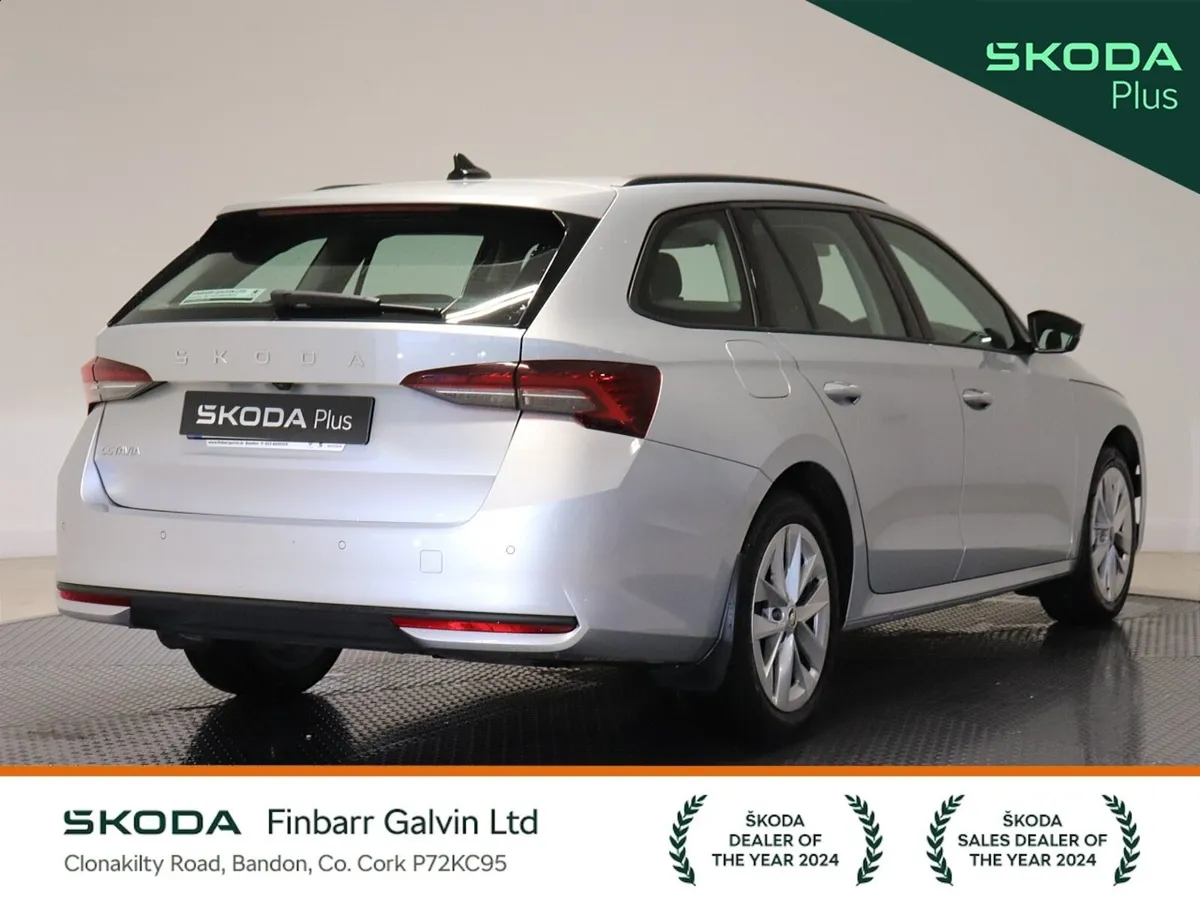 Skoda Octavia COMBI 1.5 TSI SELECTION - Image 3