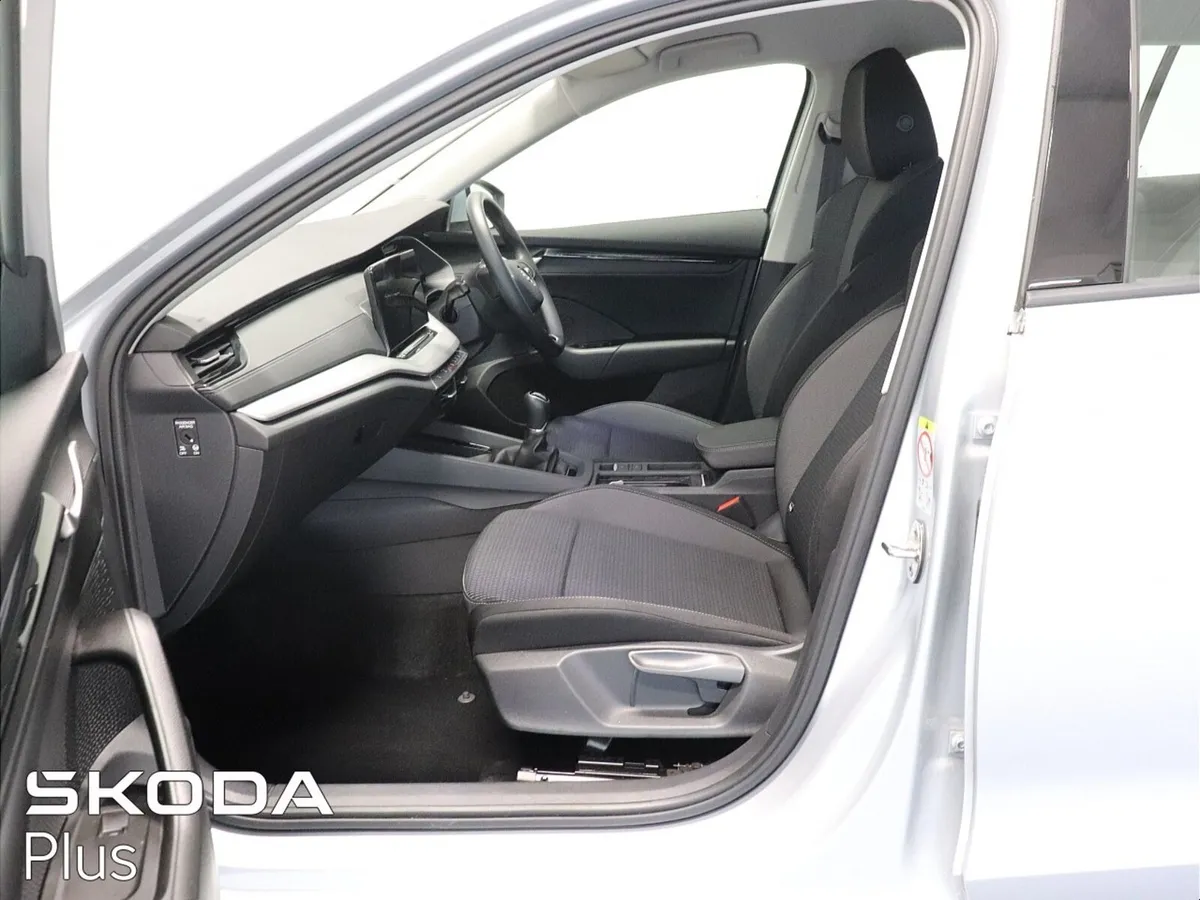 Skoda Octavia COMBI 1.5 TSI SELECTION - Image 4