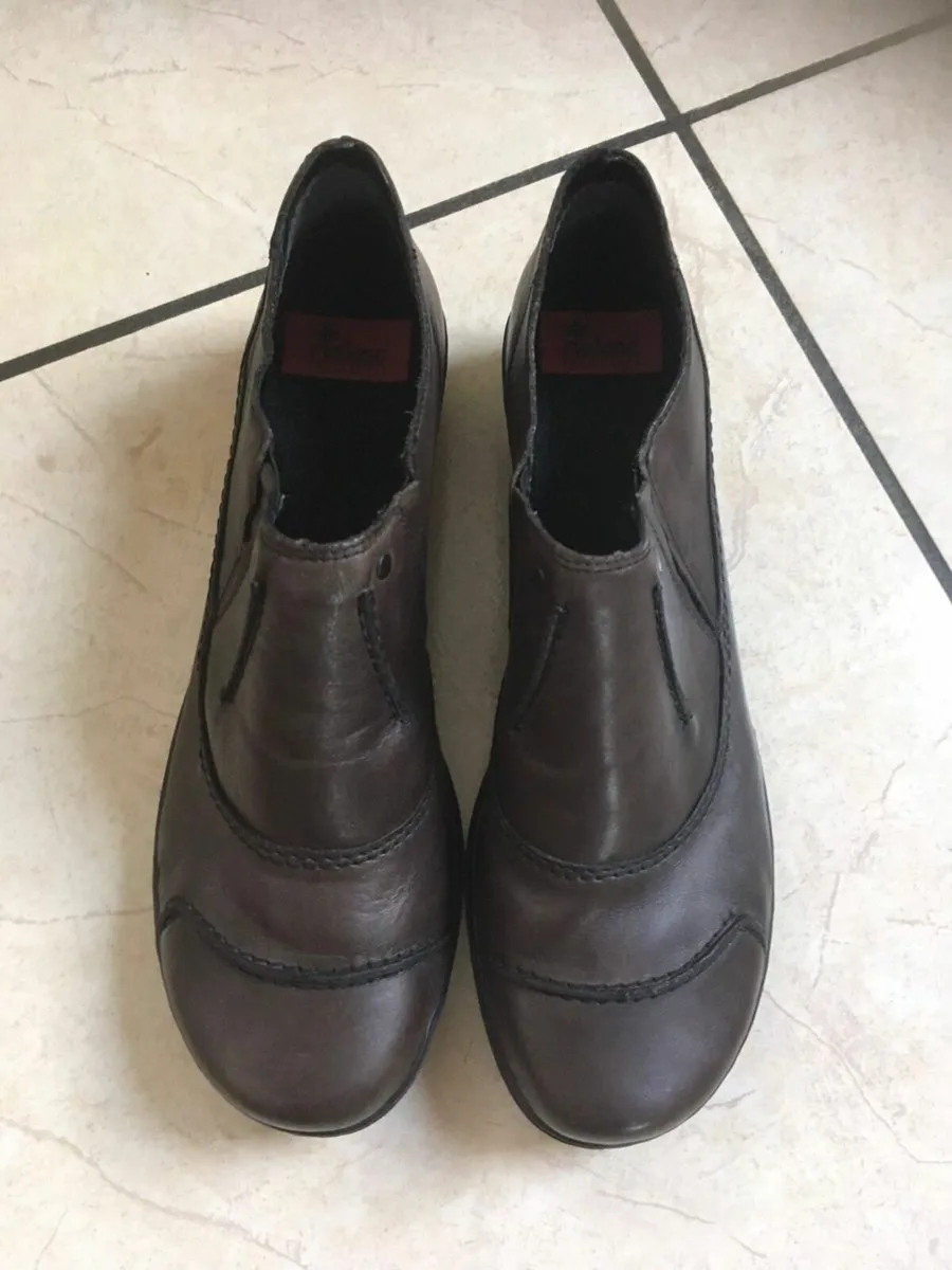 BRAND NEW Rieker Anti-Stress Leather Shoes, 41 / 7 - Image 2