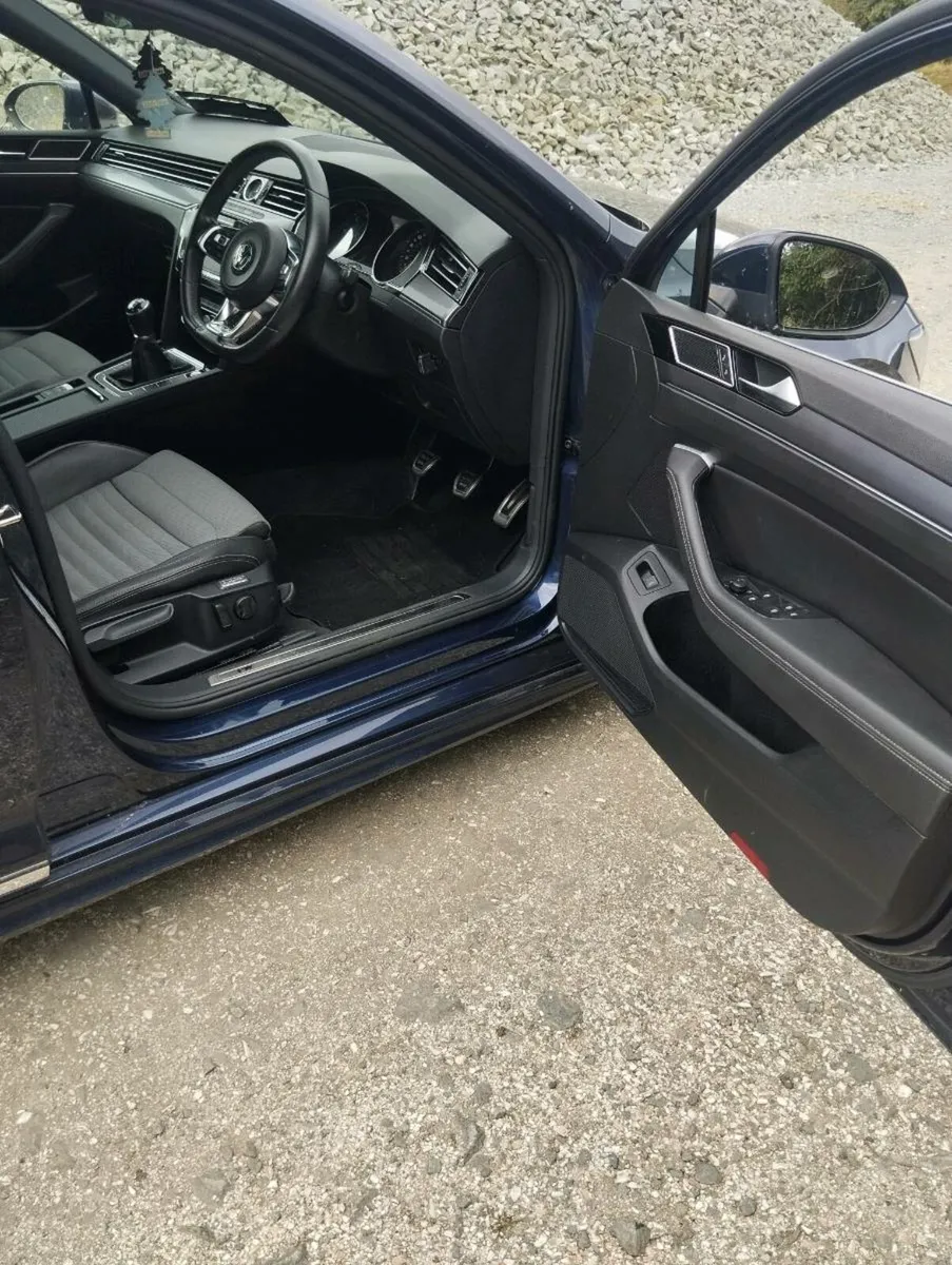 VW Passat Rline - Image 4