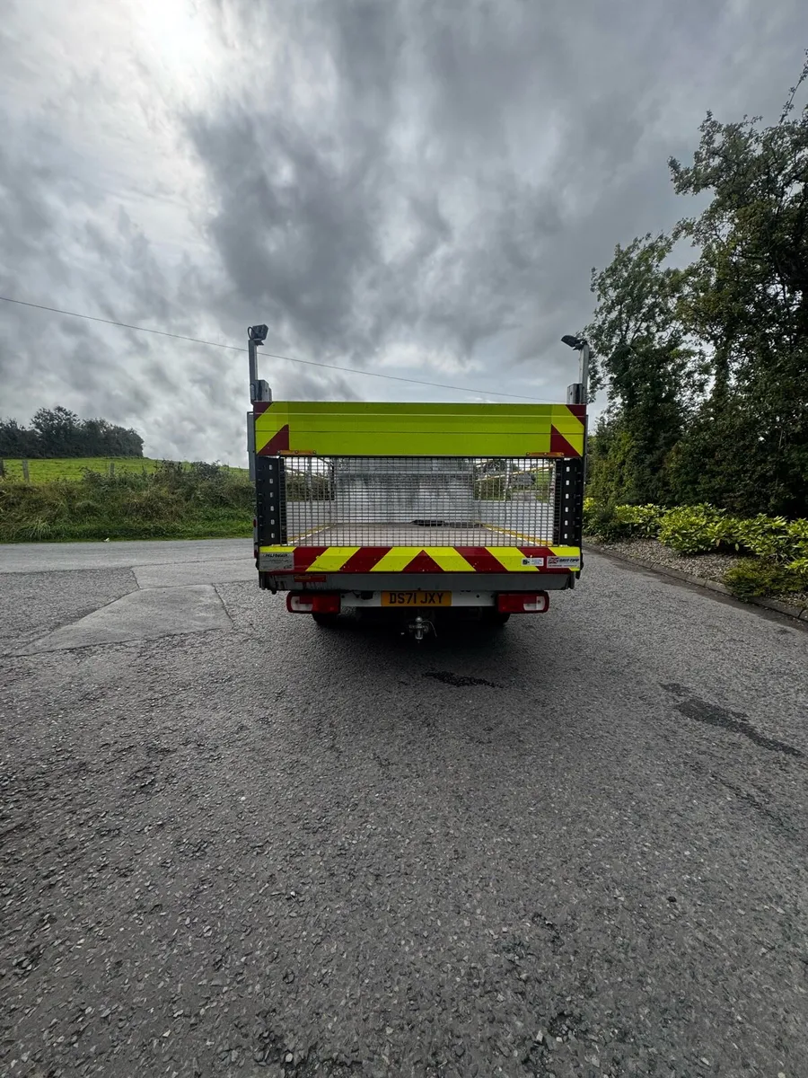 2022 VW CRAFTER DROPSIDE WITH TAILLIFT - Image 4