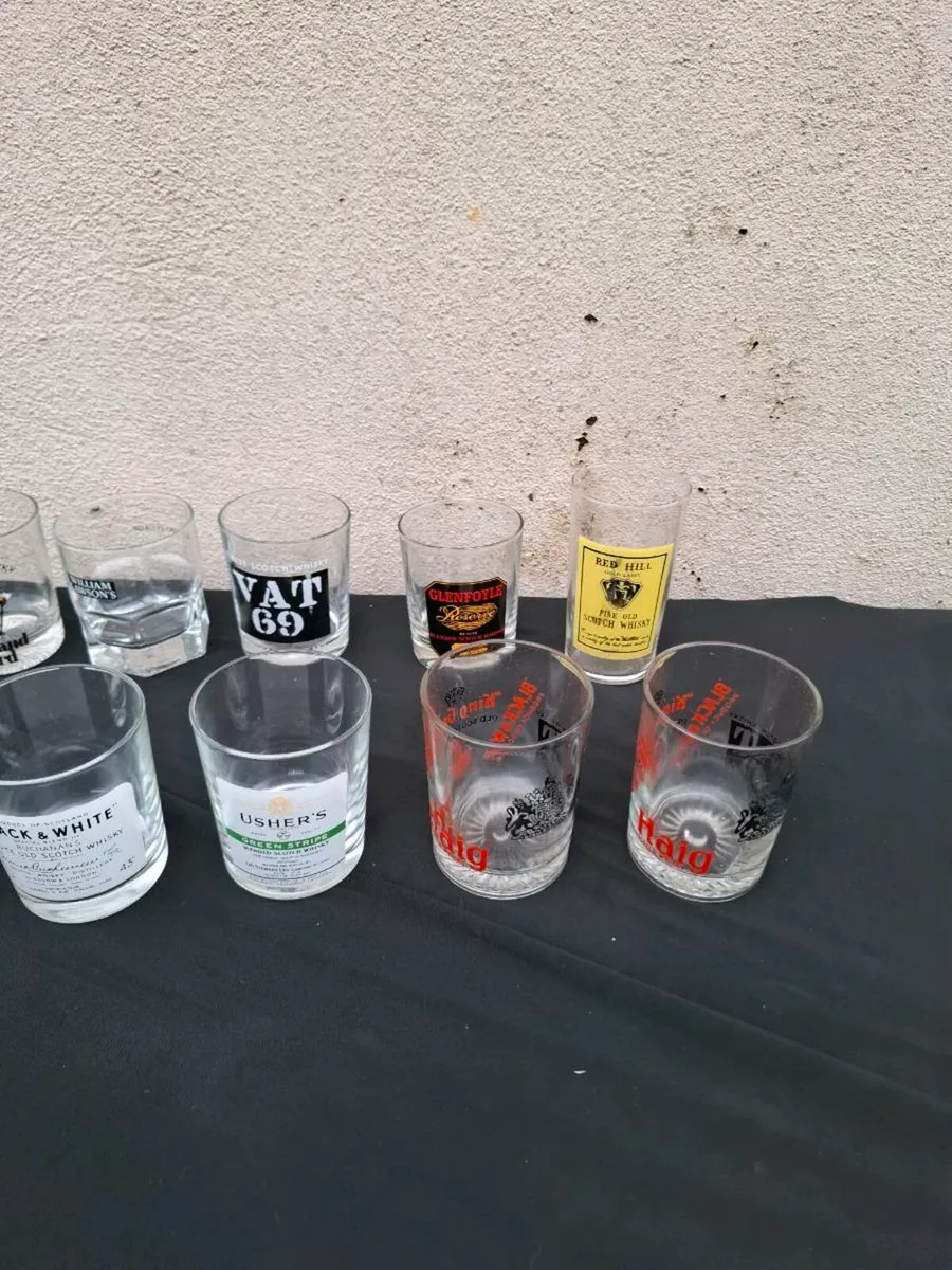 10 whiskey glasses postage possible - Image 4