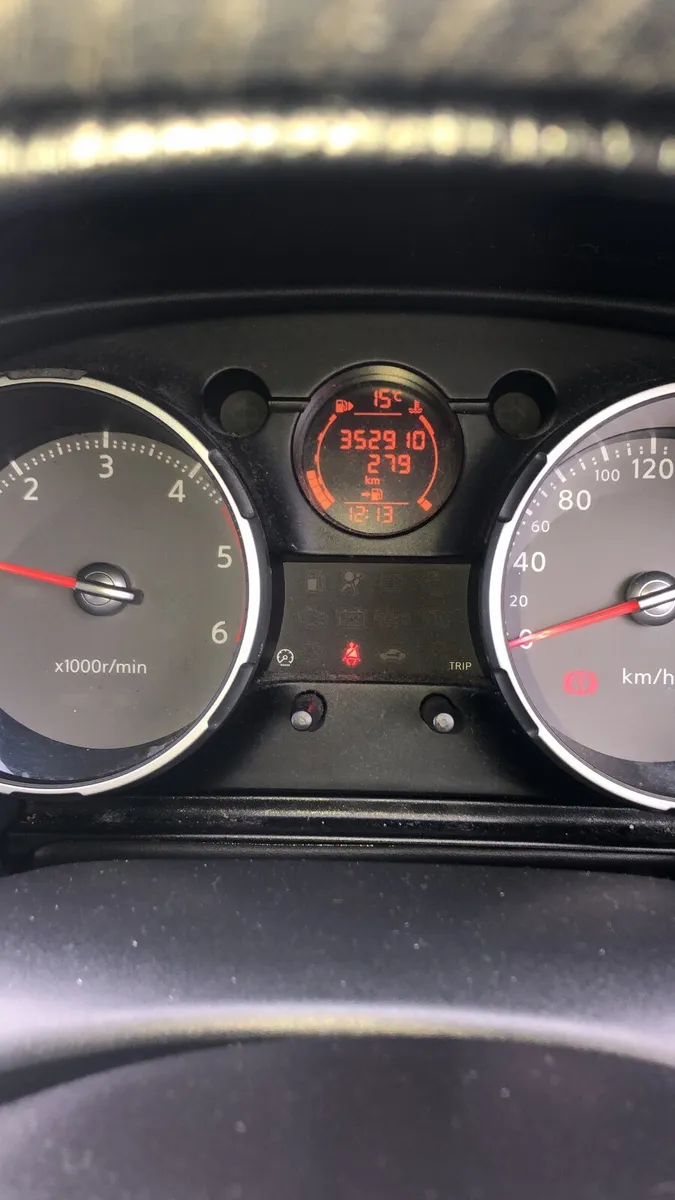 Nissan Qashqai+2 2010 - Image 1