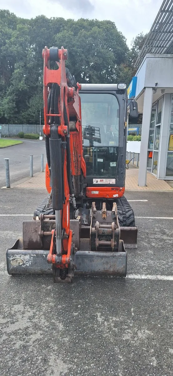 Kubota 3 Ton Excavator - Image 4