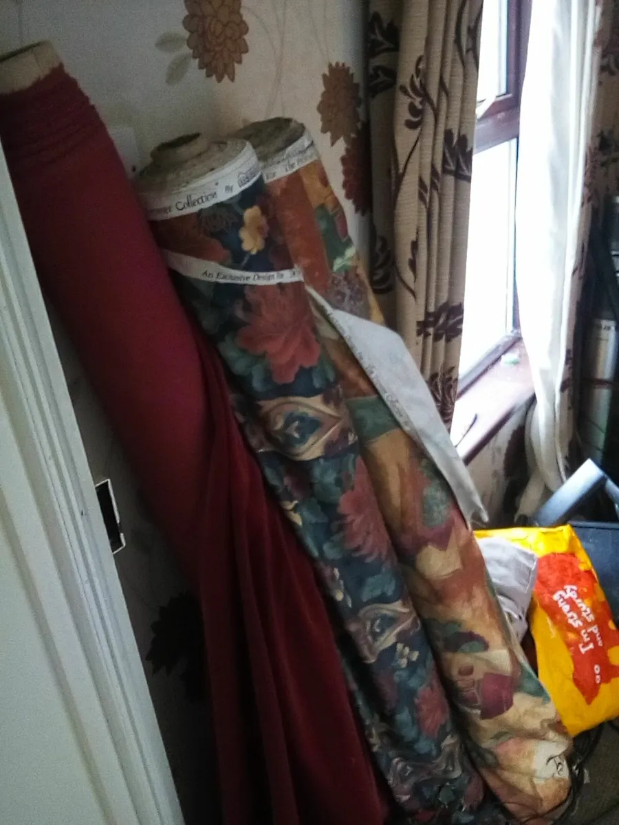 3 rolls of material for curtains/ upholstery , 50e - Image 2