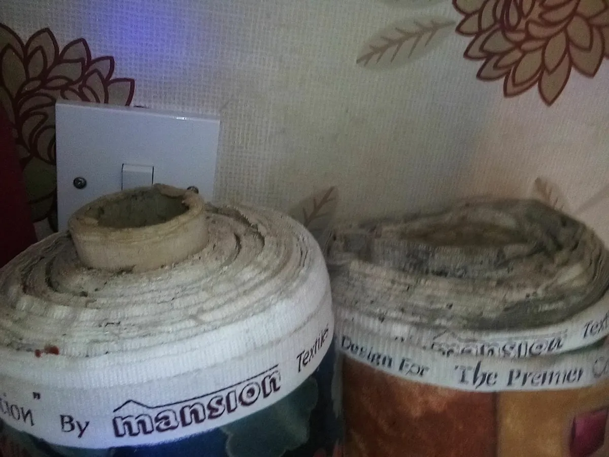 3 rolls of material for curtains/ upholstery , 50e - Image 3