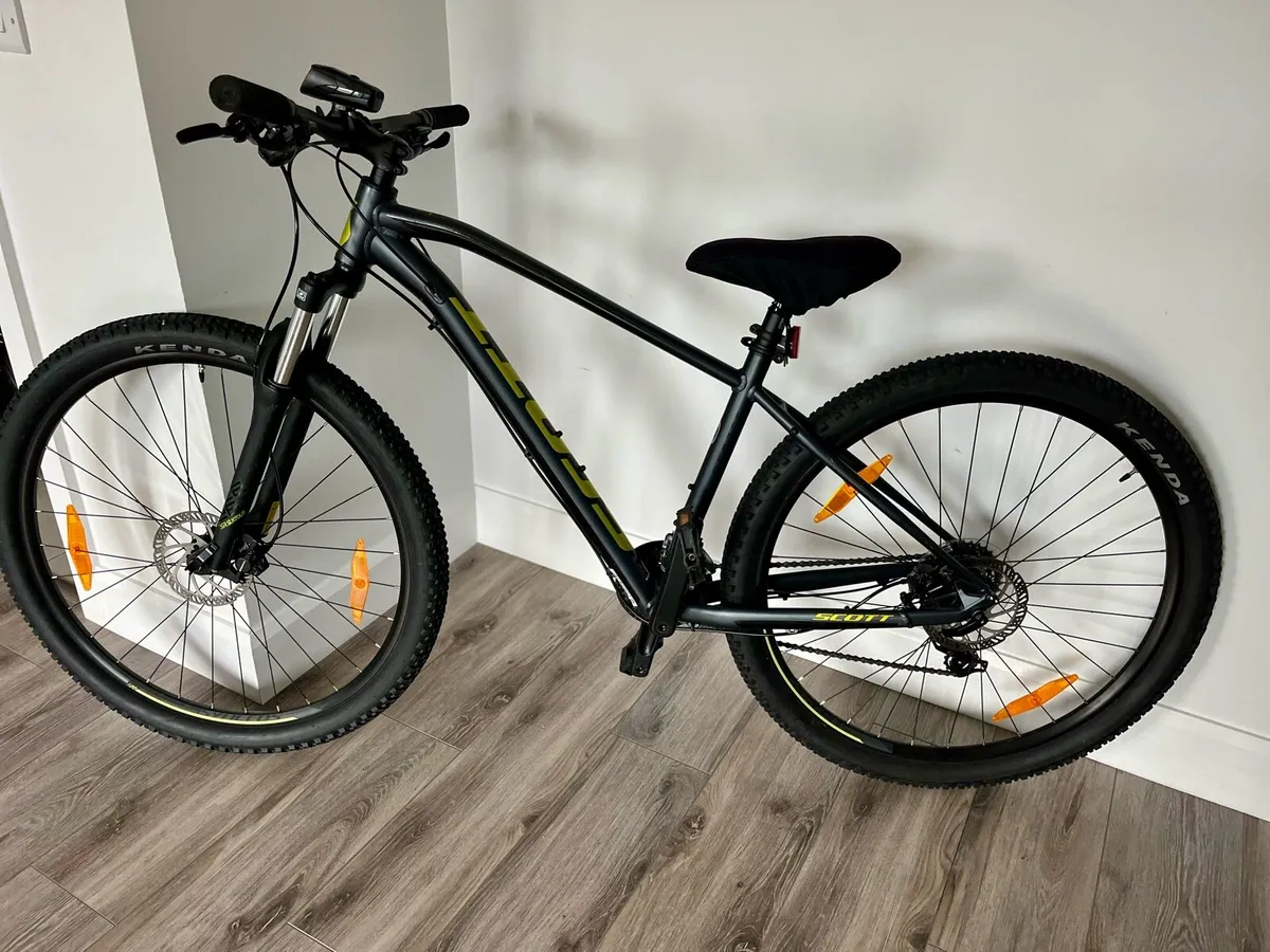 Giant Talon and Scott Aspect mountain bikes - Image 3
