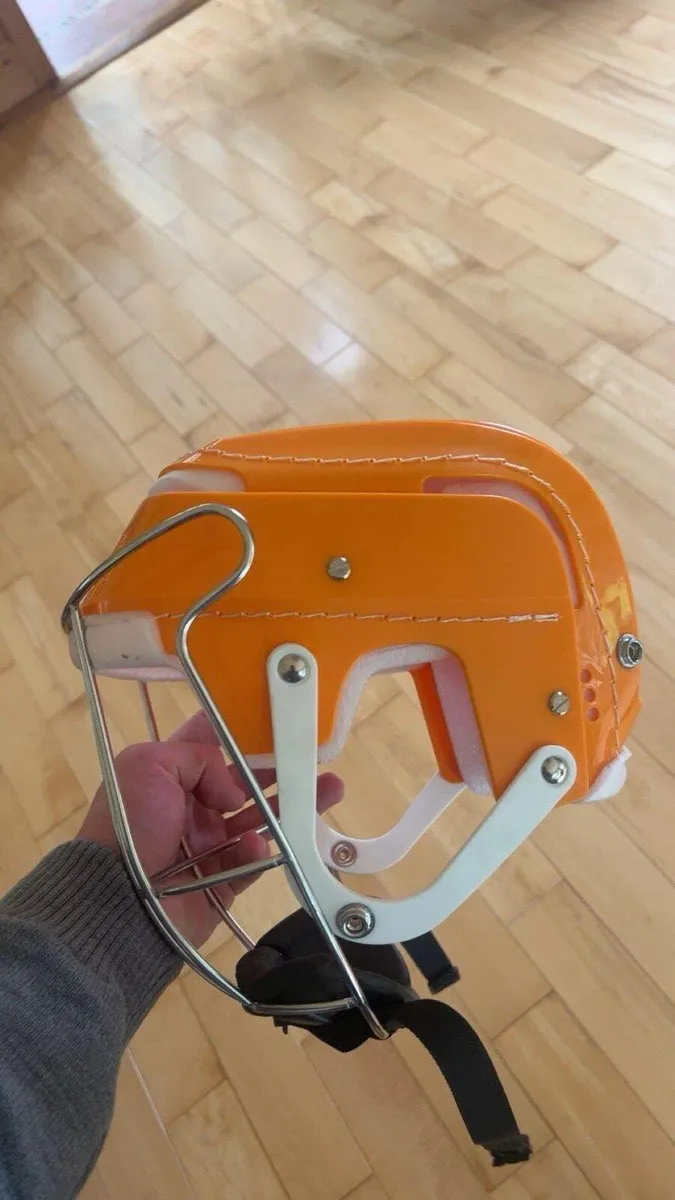 Oldstyle cooper hurling helmet - Image 4