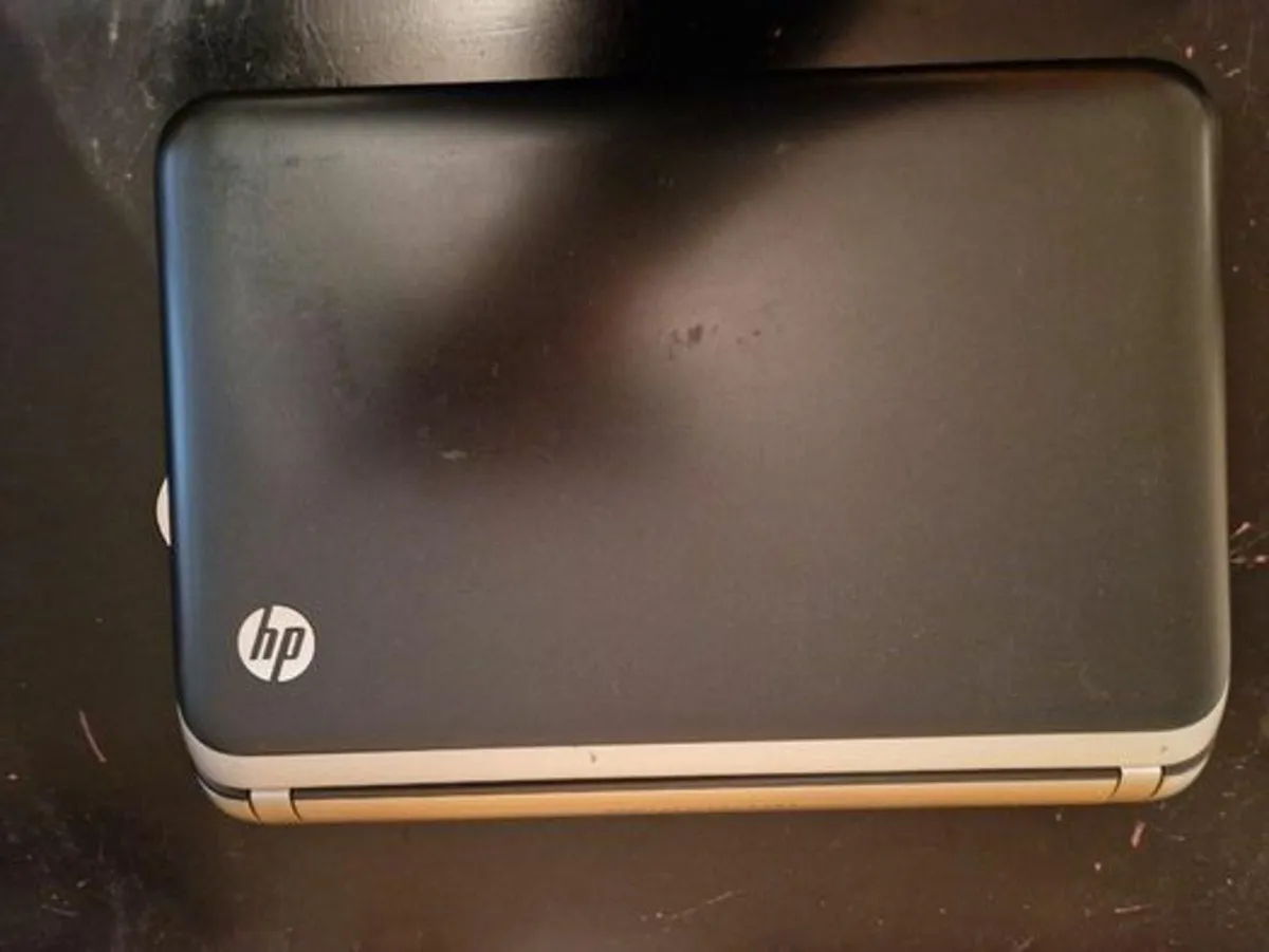 HP Compaq small Laptop, Windows 8 Pro, 500GB HDD - Image 3