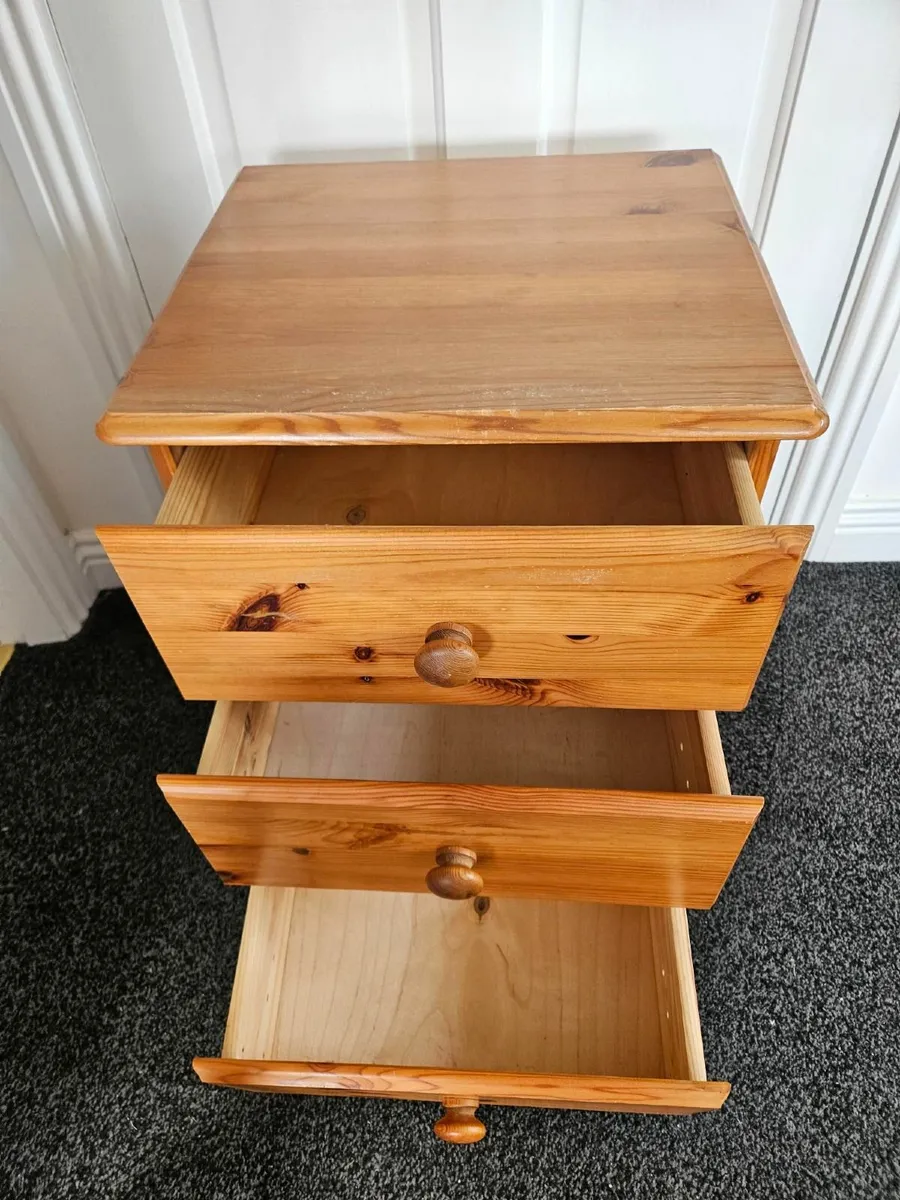 Bedside lockers - Image 2