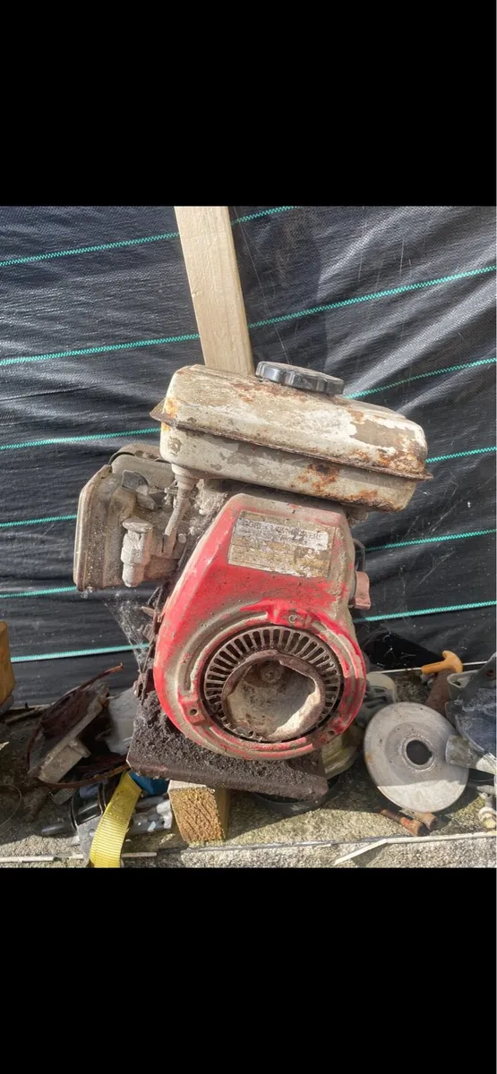 Honda Cement Mixer engine - Image 2