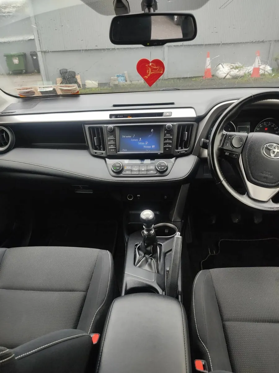 Toyota RAV4 2016 - Image 3