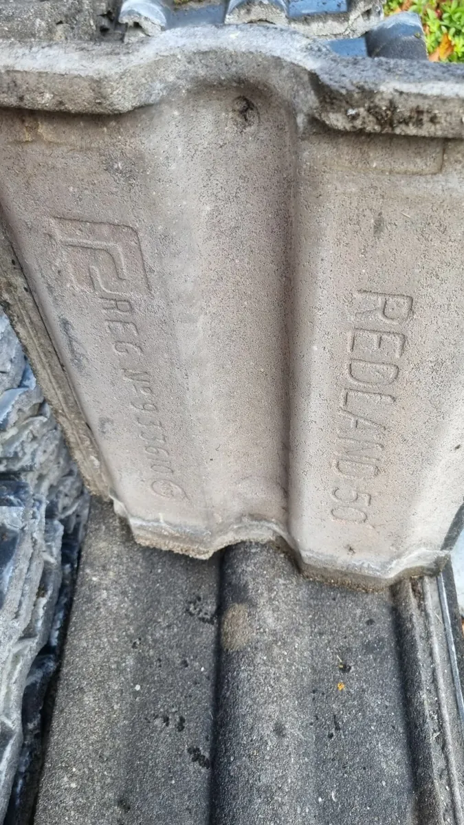 Redlands 50 Roof Tiles