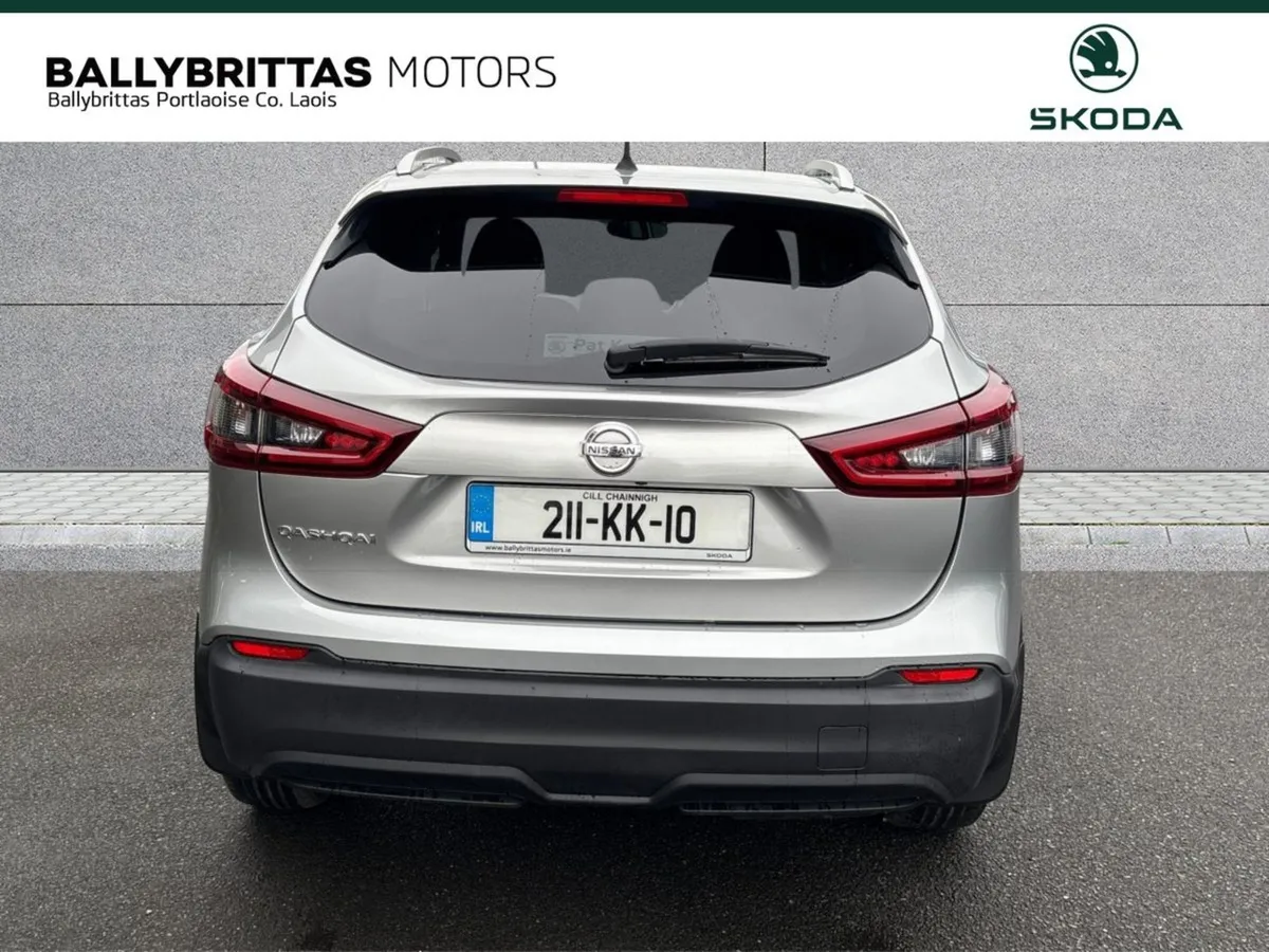 Nissan QASHQAI 1.5 DSL DCT Auto SE - Image 4