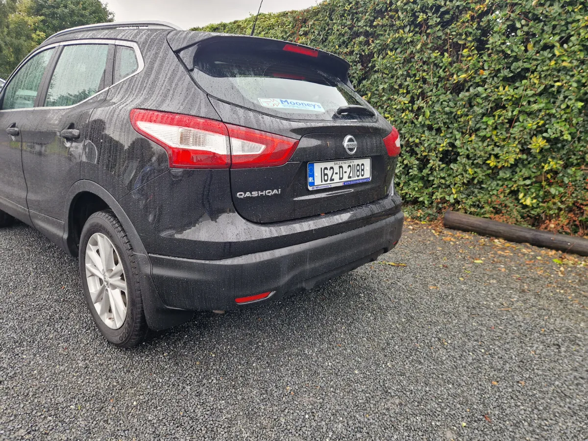 Nissan Qashqai SV 1.2 PETROL 2016 - Image 4