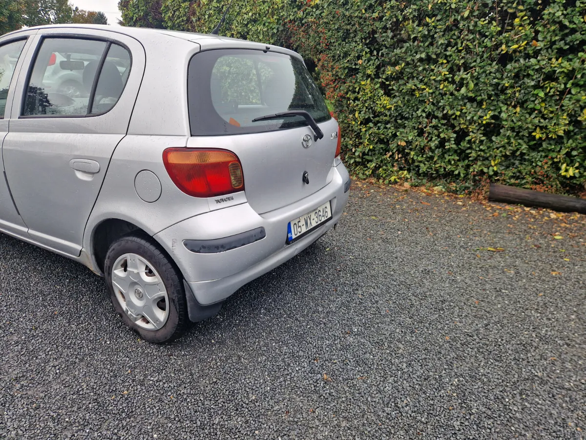 Toyota Yaris Luna 2005 - Image 3