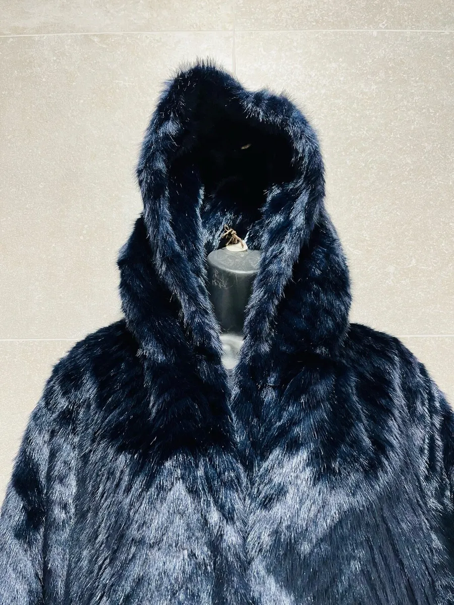 Fake fur coat - Image 2