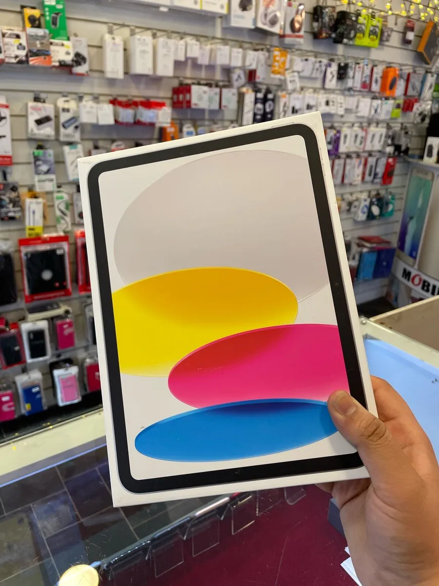 iPad 11th gen 128GB Brand New - Image 1
