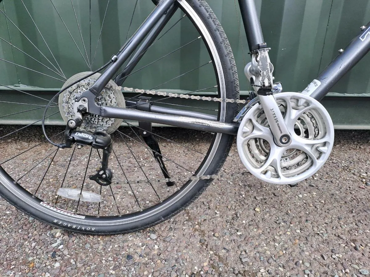 Trek 7.3 Fx series - Image 2