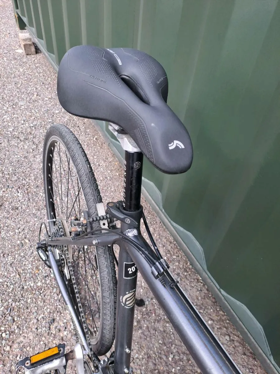 Trek 7.3 Fx series - Image 3