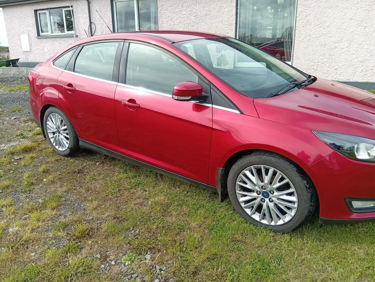 2017 Ford Focus Saloon 1.5TD - Image 4
