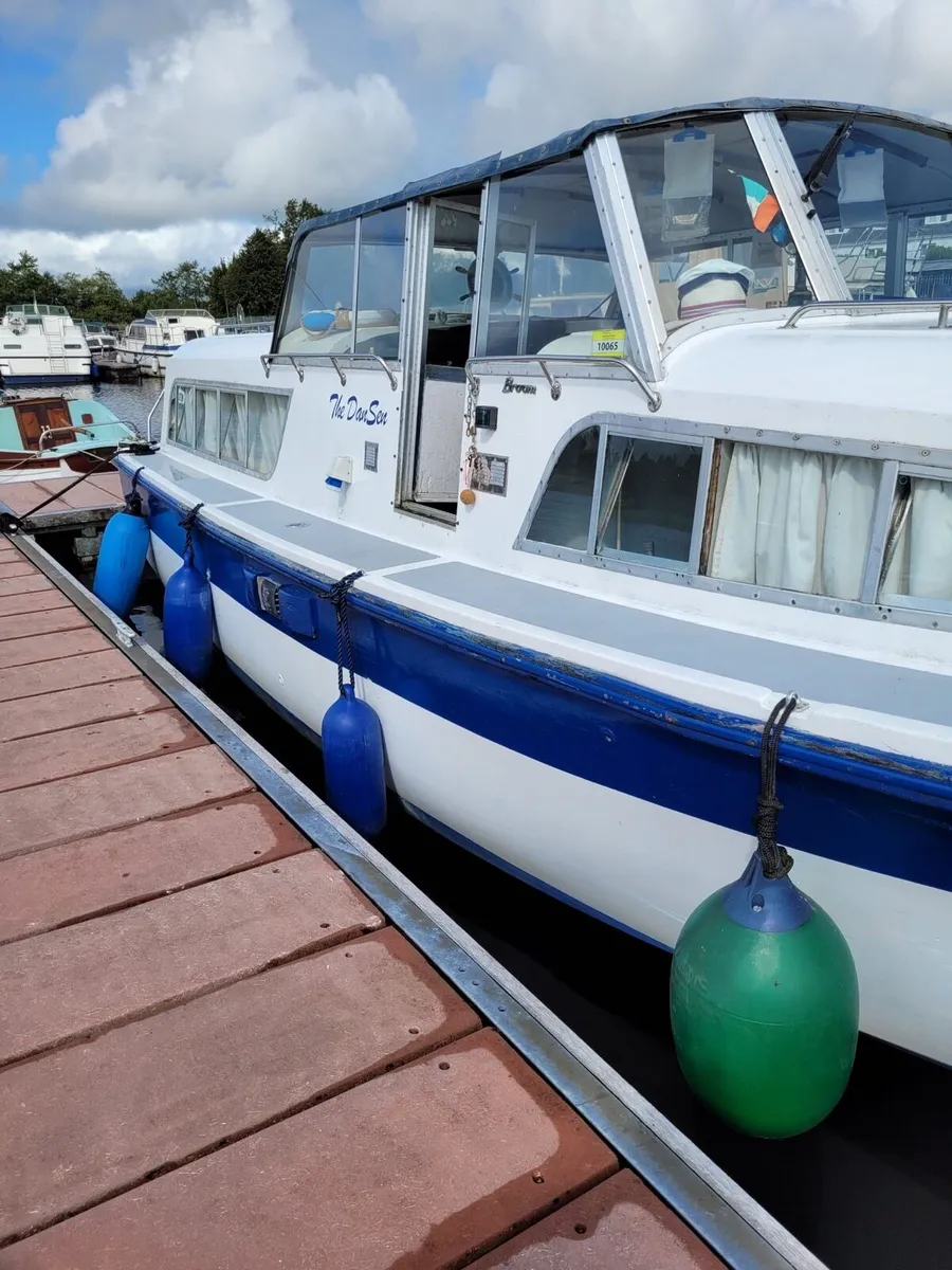 Broom Skipper 30ft - Image 1