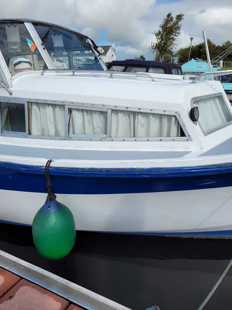 Broom Skipper 30ft - Image 2