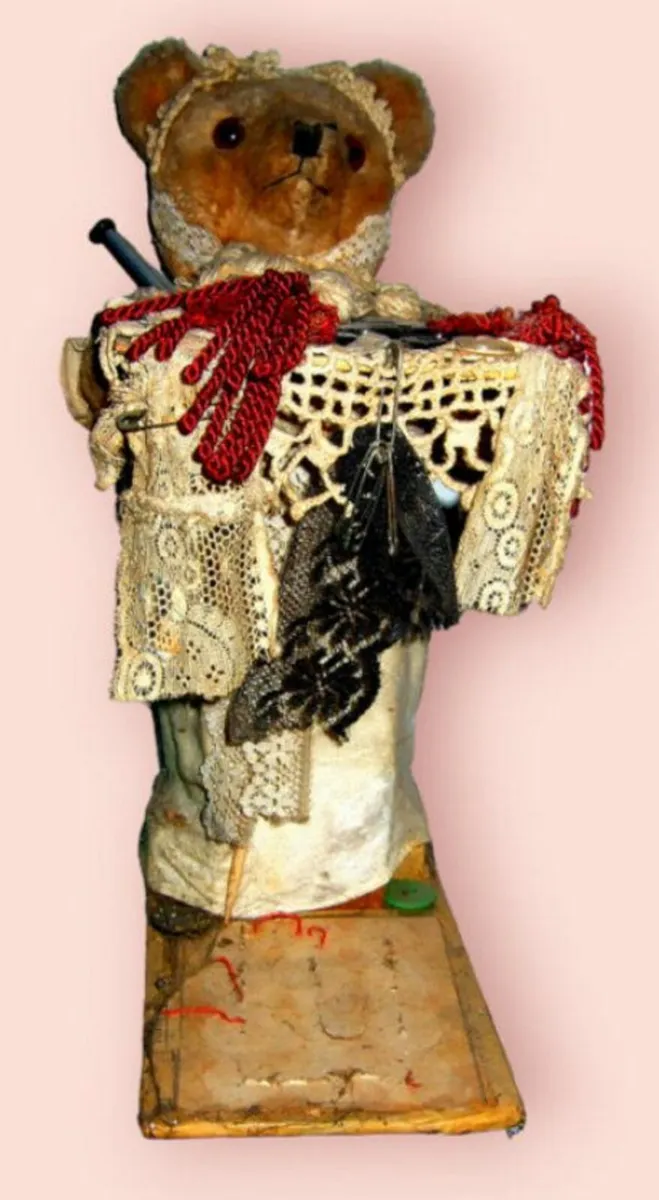 Vintage Merchants 'Peddlar Bear' - Image 4