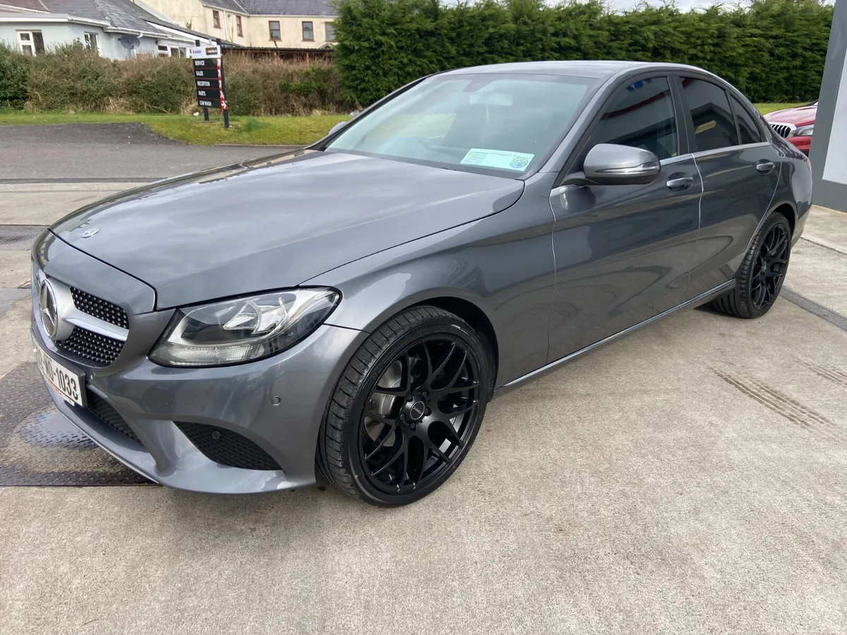 Mercedes-Benz C-Class C220d SE**LOW MILEAGE** - Image 3