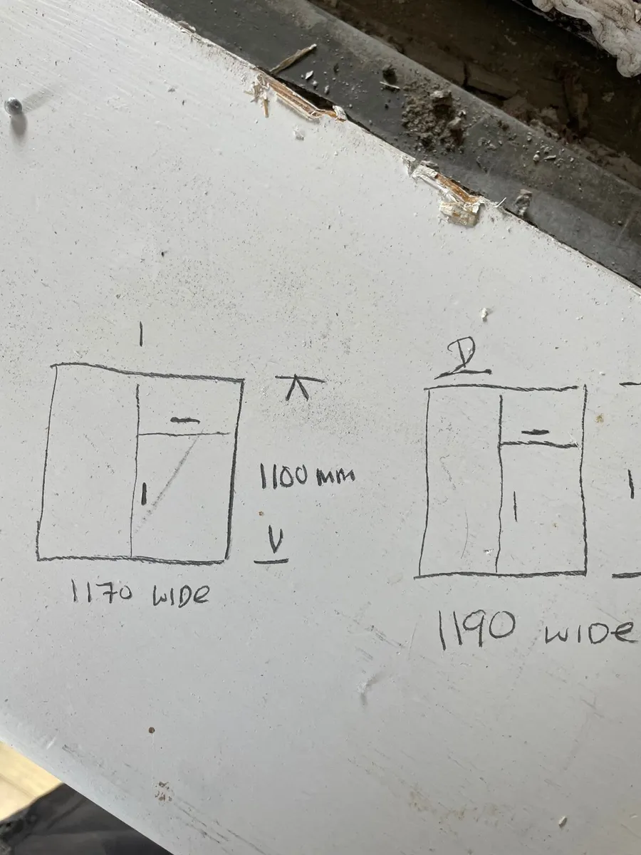 Windows  pvc rosewood like new x 2 - Image 3