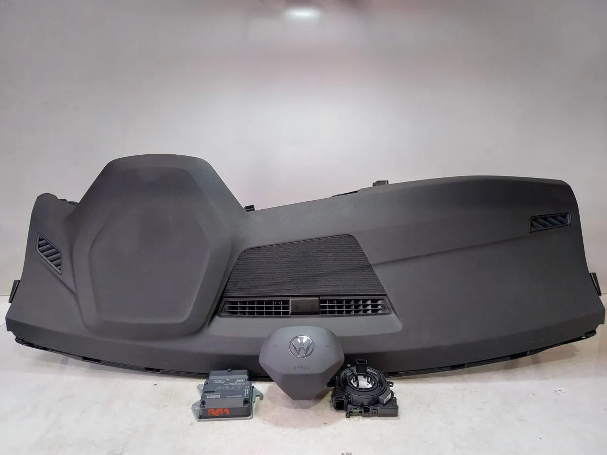 2025 Volkswagen Golf 8 Airbag Set - Image 1