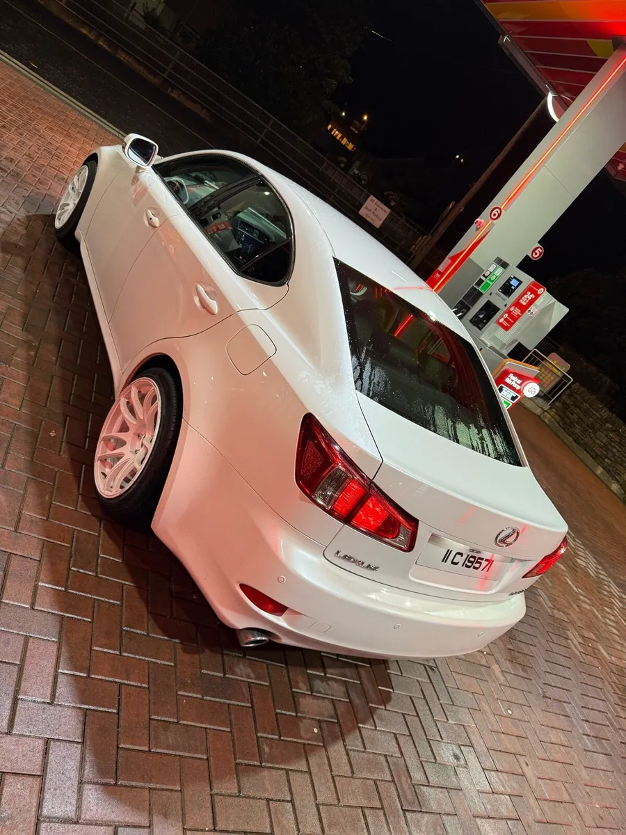 2011 pearl white is250 - Image 3
