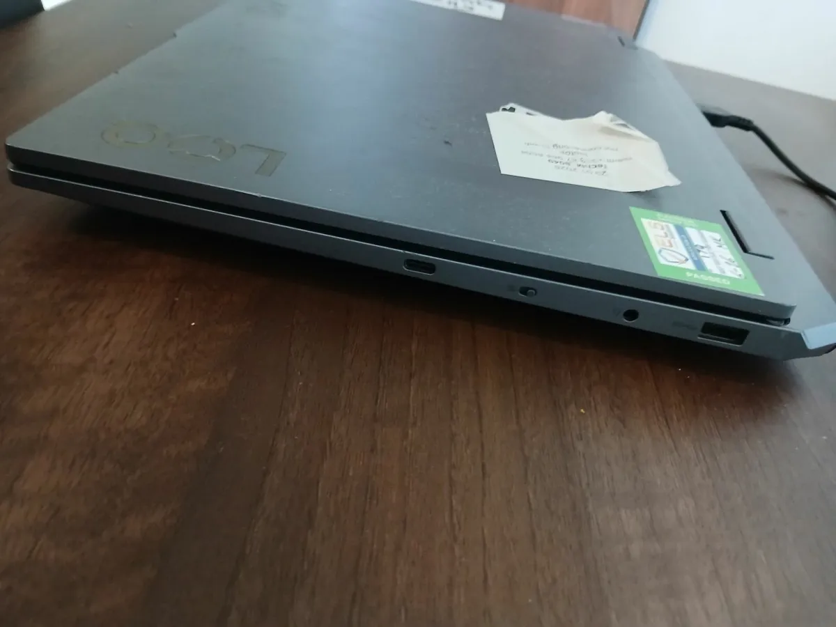 Lenovo loq 15" gaming laptop - Image 3