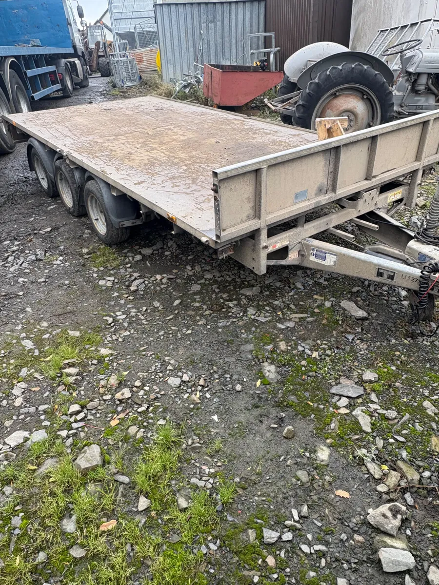 Ifor Williams 14ft tri axle flat bed trailer - Image 1