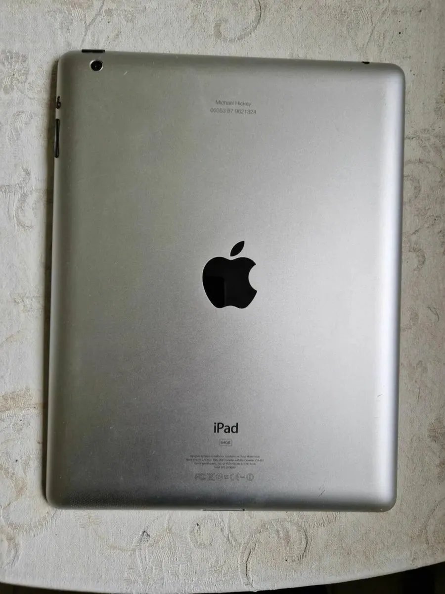 Apple iPAD 3rd Generation, 64GB - Image 3