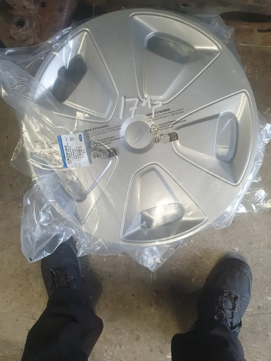 Hub caps wheel trims - Image 4