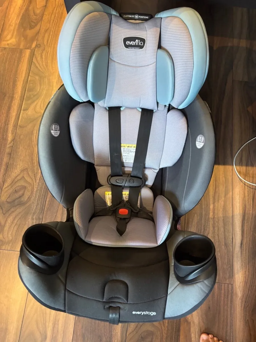 Car seat - Image 3