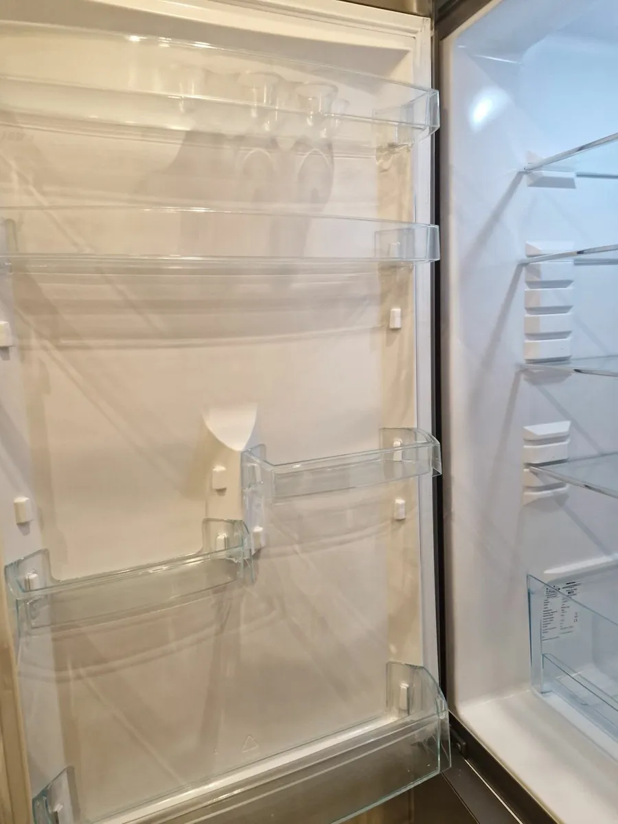 Fridge freezer - Image 3