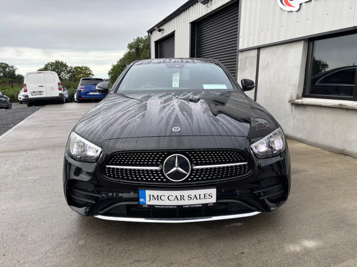 STUNNING 2021 MERCEDES-BENZ E CLASS 300DE - Image 2