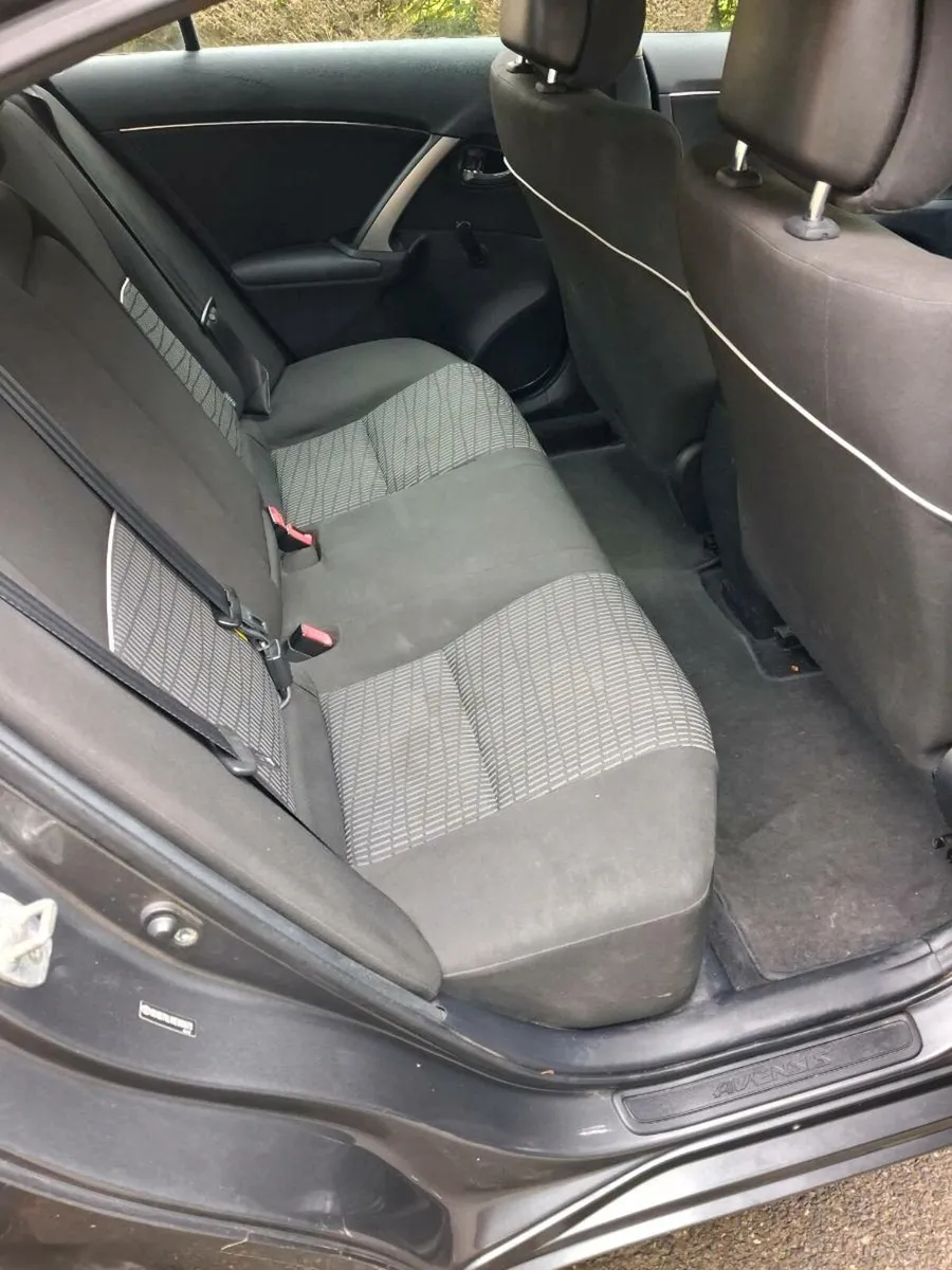 car - Image 2
