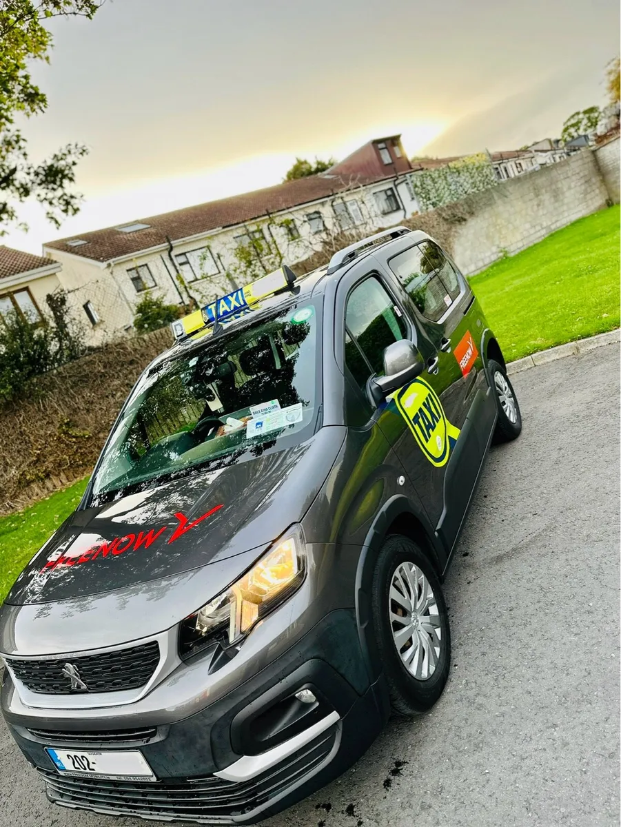 Peugeot Rifter 202 | 1.5L Diesel | WAV Taxi Ready - Image 4