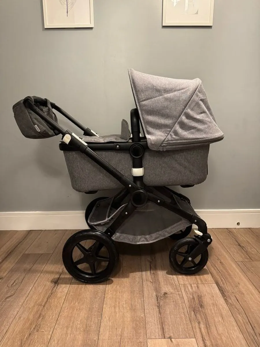 Pram - Image 1