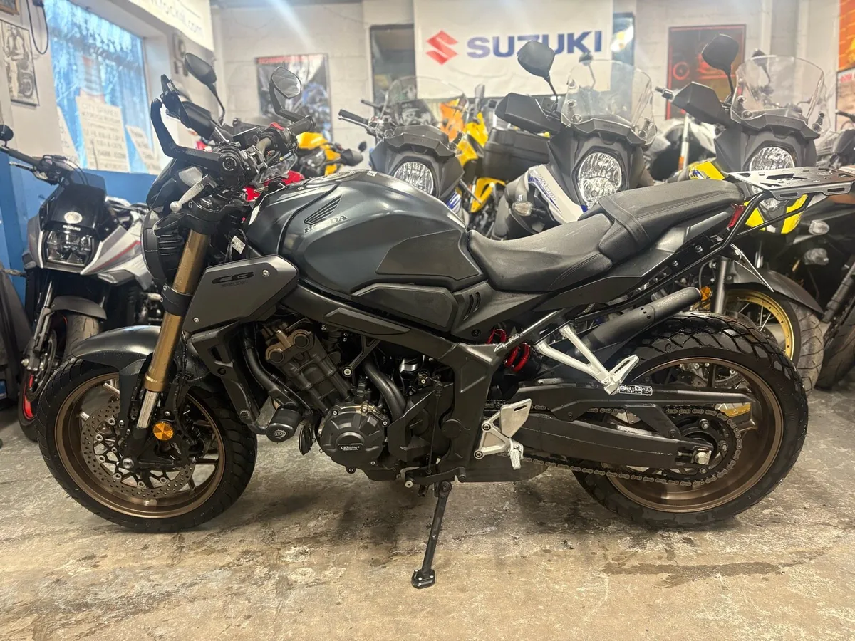 2023 Honda CB650R - Image 4