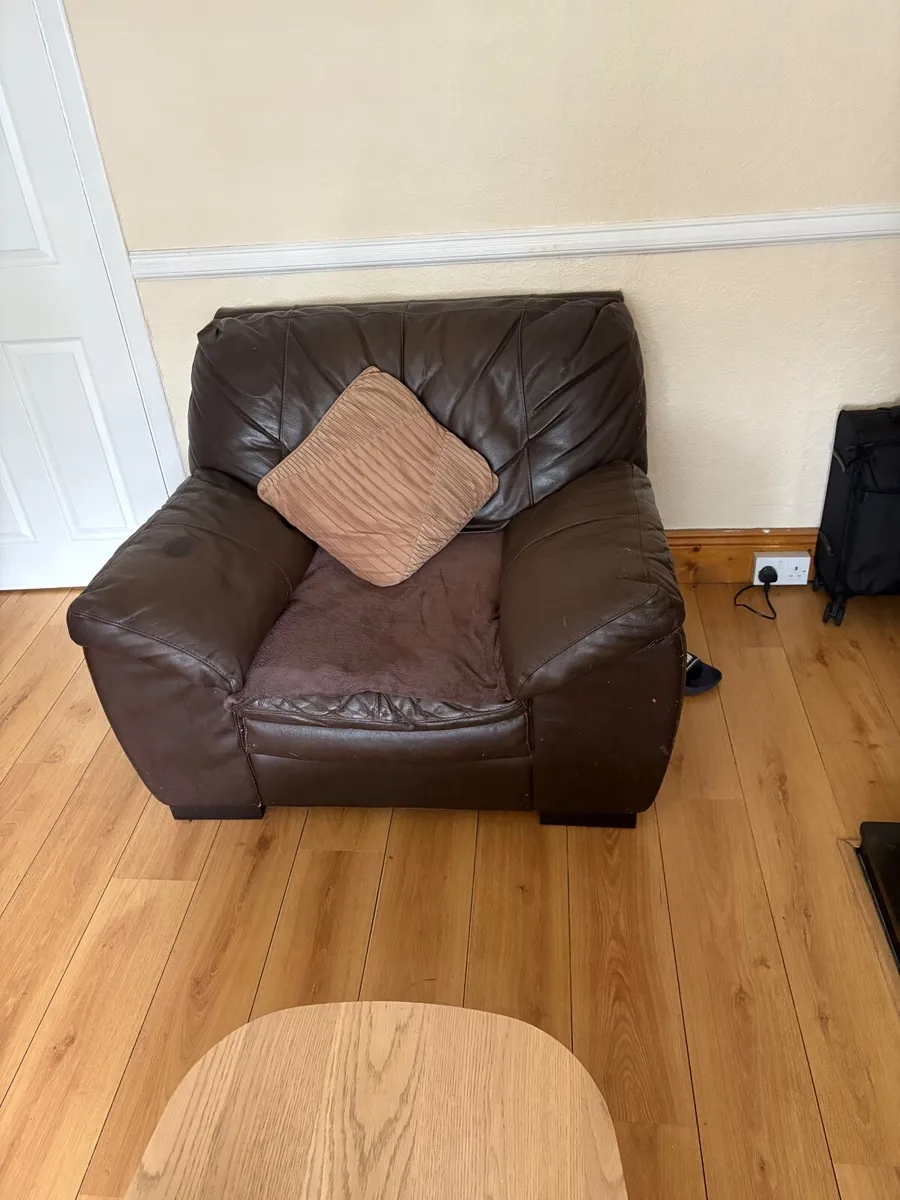 Leather sofa - Image 2